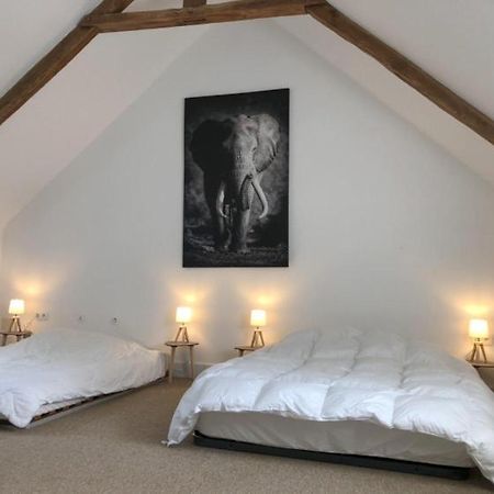 Merveilleux Cottage Dans Parc De 7,5 Hectares Saint-Nicolas-du-Pelem Экстерьер фото