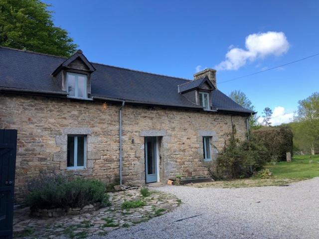 Merveilleux Cottage Dans Parc De 7,5 Hectares Saint-Nicolas-du-Pelem Экстерьер фото